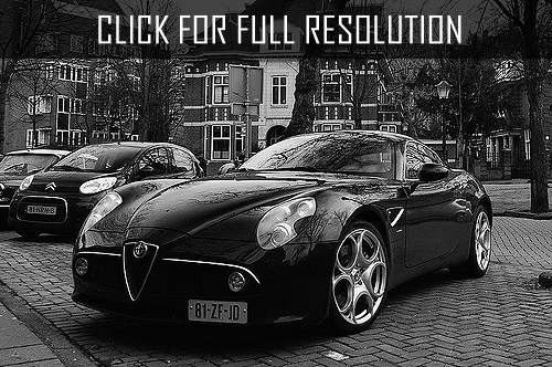 Alfa Romeo 8c Black