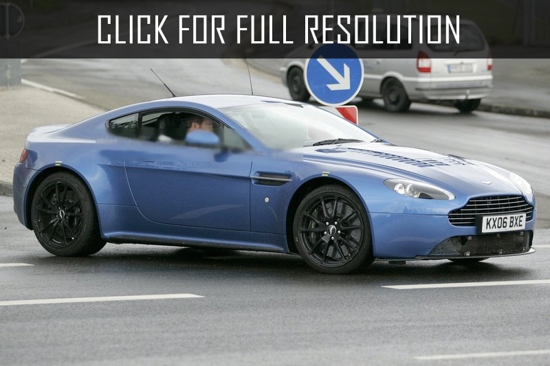 Aston Martin V12 Vantage Rs Concept