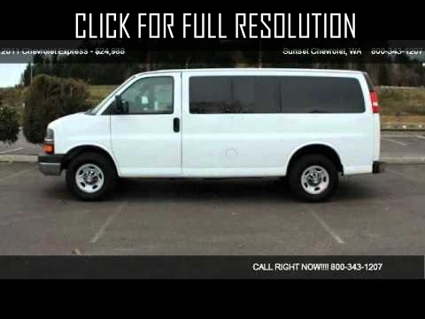 Chevrolet Express 12 Seater