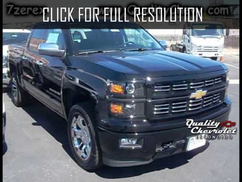 Chevrolet Silverado Custom Sport Package