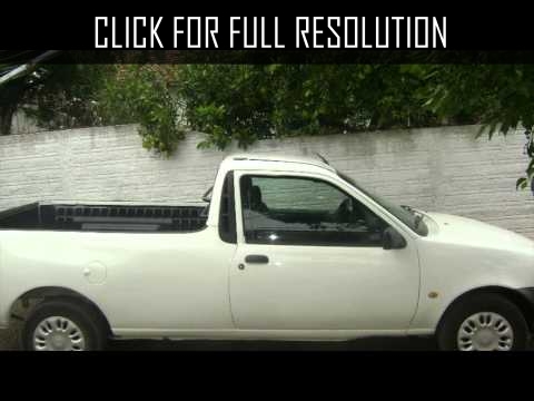 Ford Courier 2004