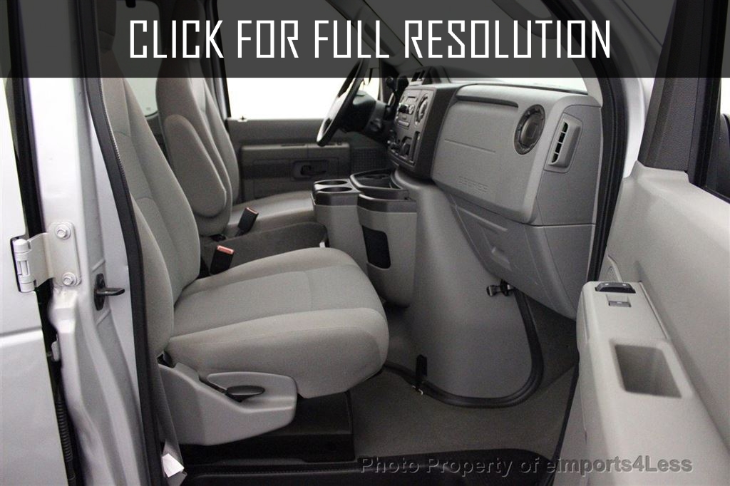 Ford Econoline 12 Passenger Van