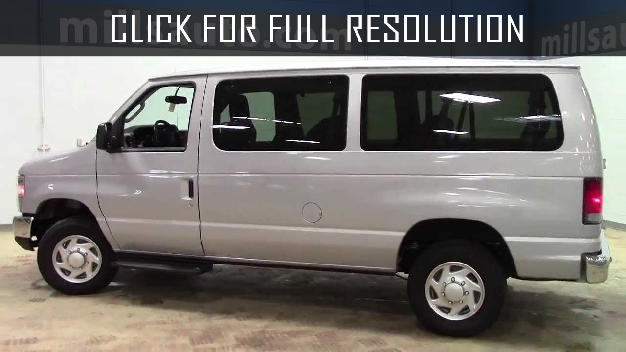 Ford Econoline E350 Passenger Van
