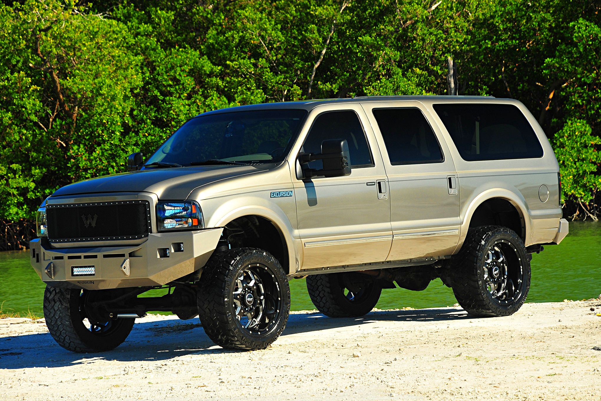 Ford Excursion