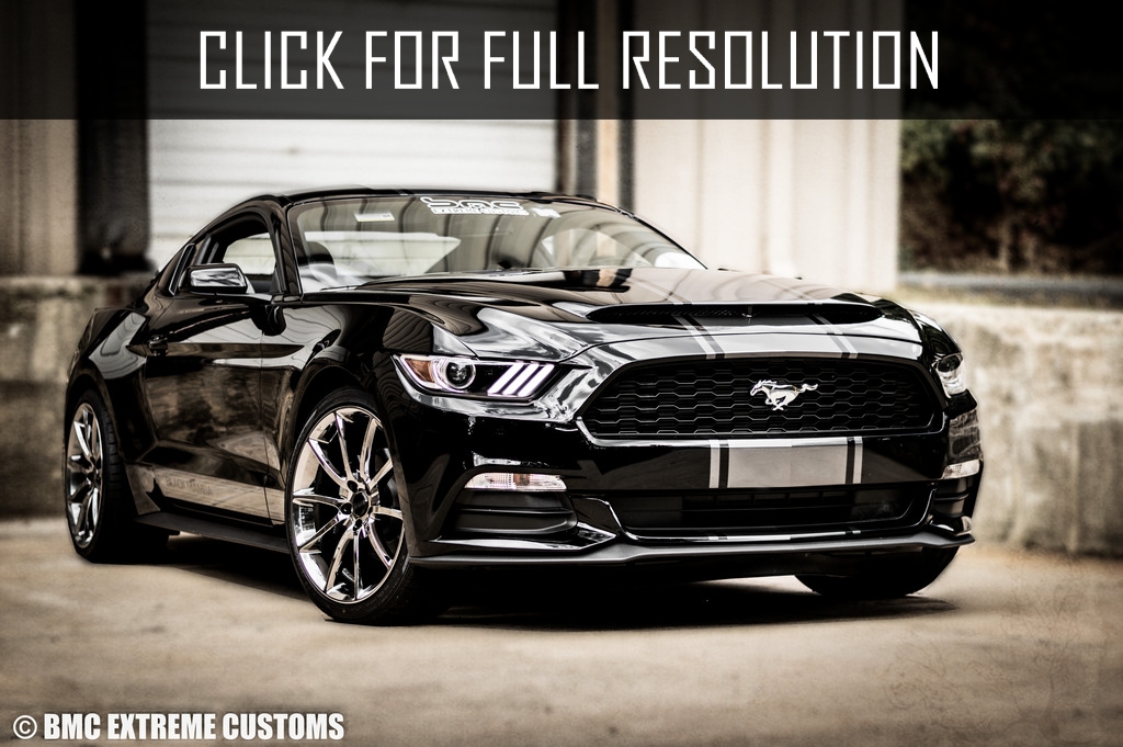 Ford Mustang Black