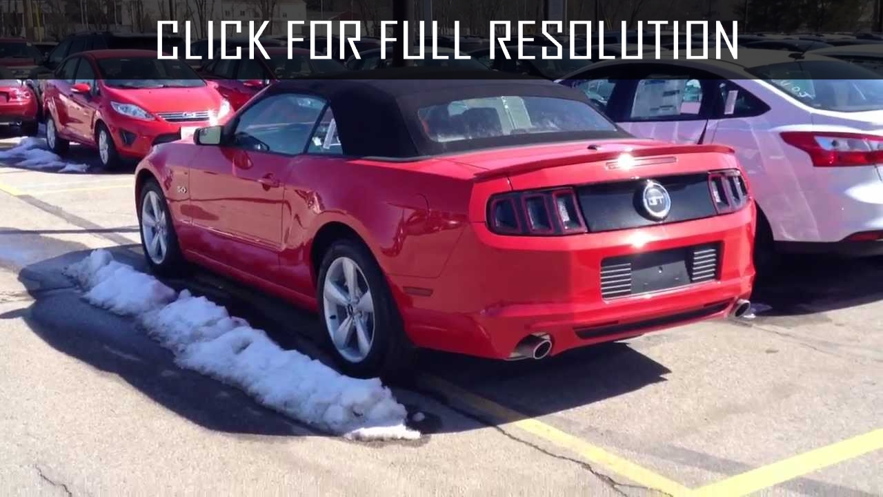 Ford Mustang Convertible 2014
