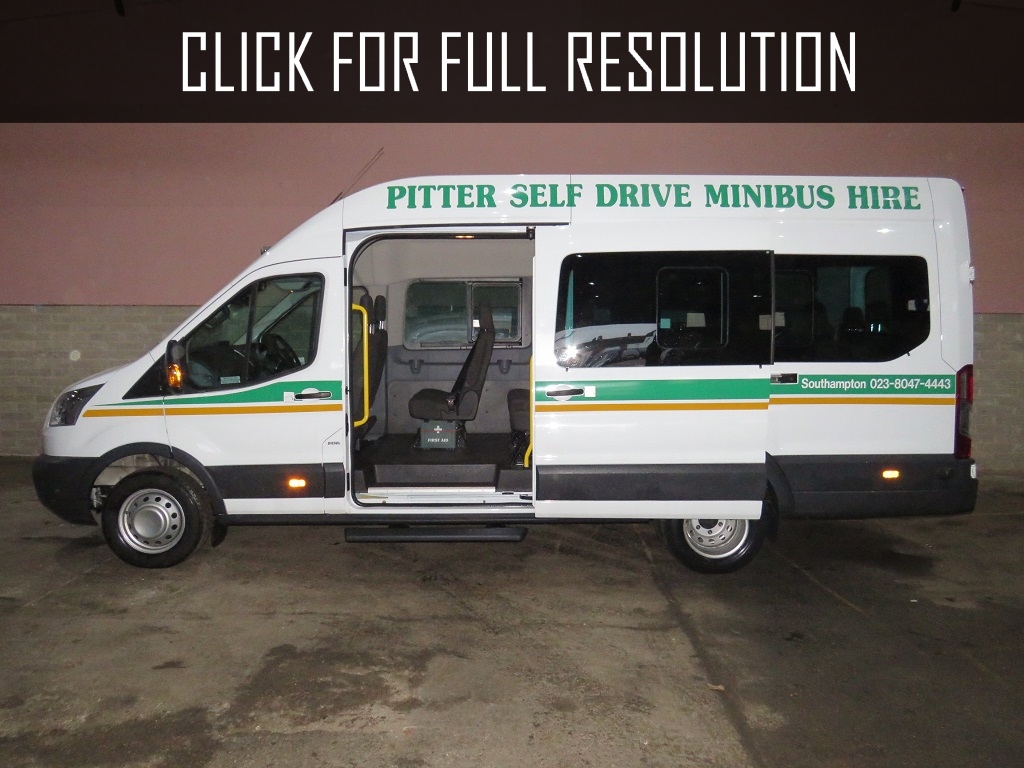 Ford Transit 17 Seater Minibus