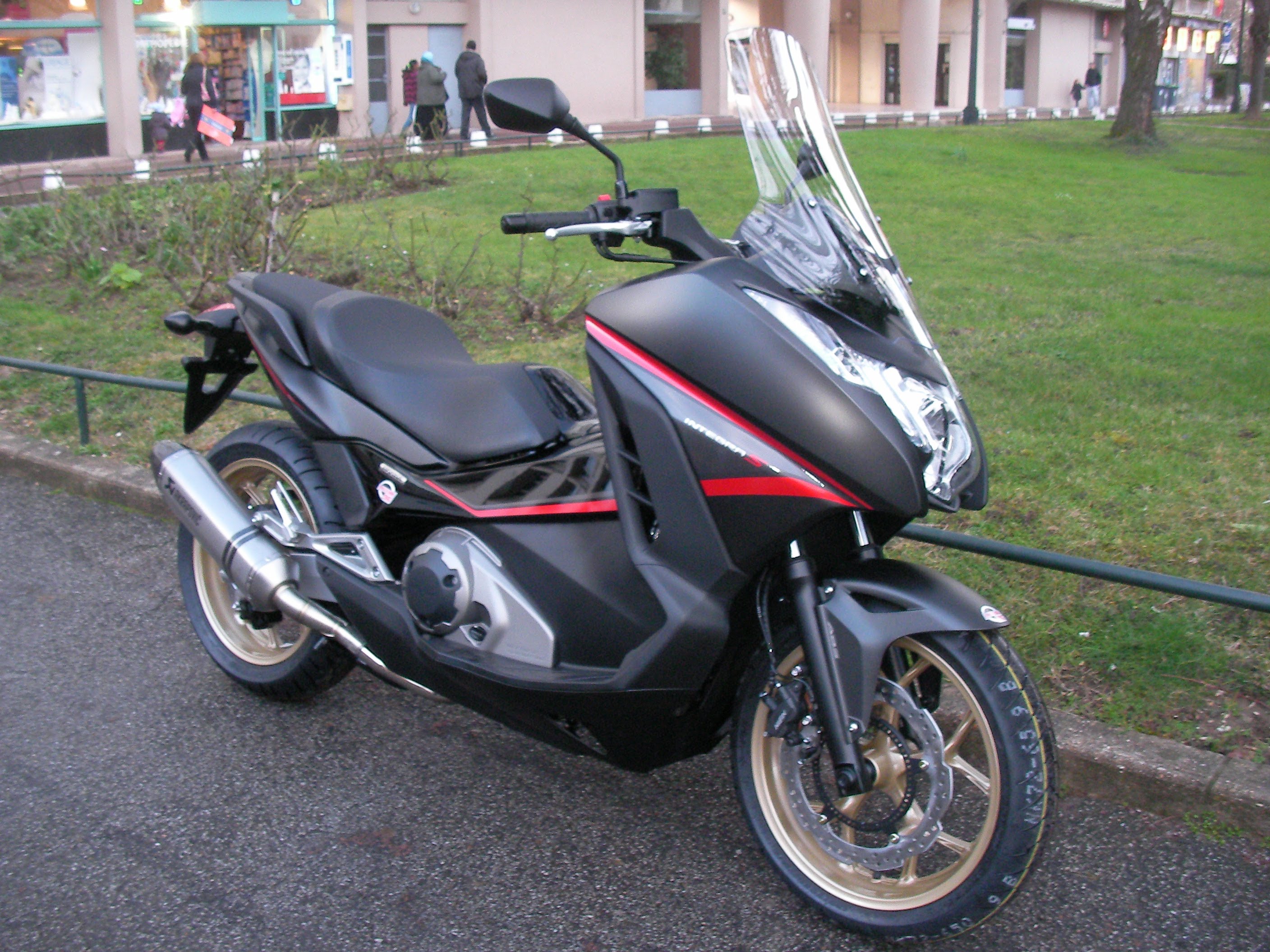 Honda Integra 750