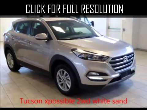 Hyundai Tucson White Sand