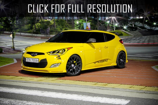 Hyundai Veloster Yellow 2015