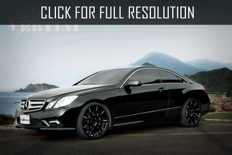 Mercedes Benz E350 Coupe Black