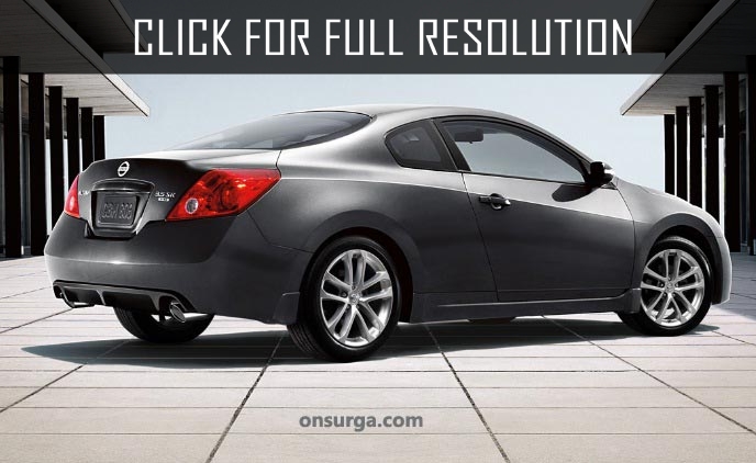 Nissan Altima Coupe 2012