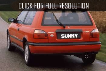 Nissan Sunny Liftback