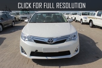 Toyota Camry Glx 2015