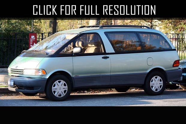 Toyota Previa Minivan