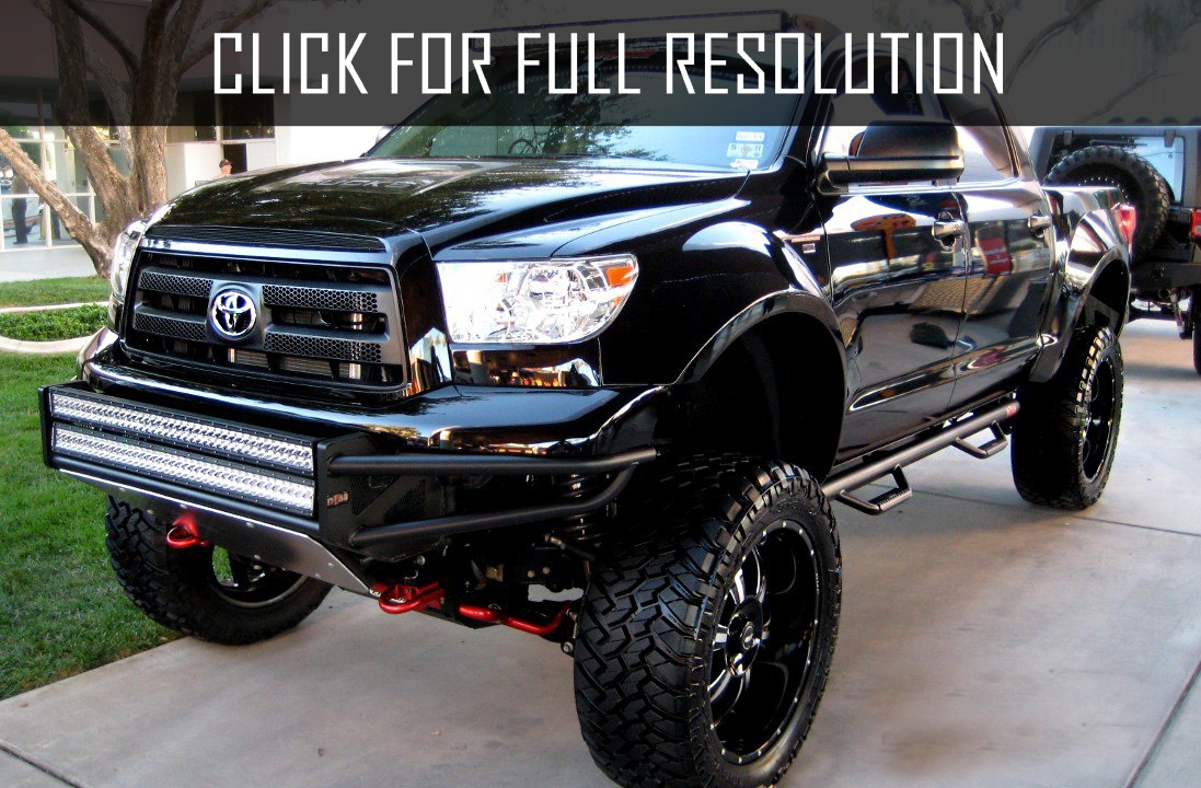 Toyota Tundra 4x4 Lifted - amazing photo gallery, some information and