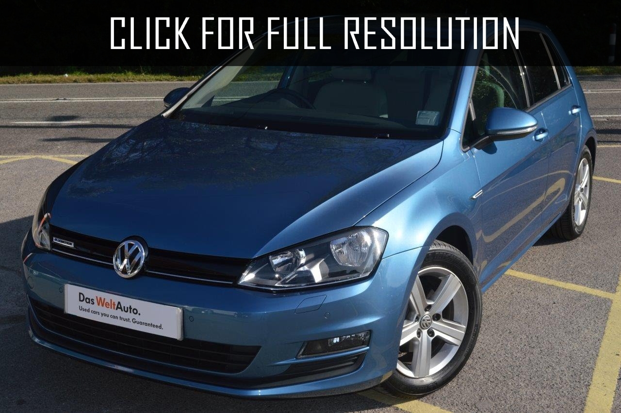 Volkswagen Golf Blue
